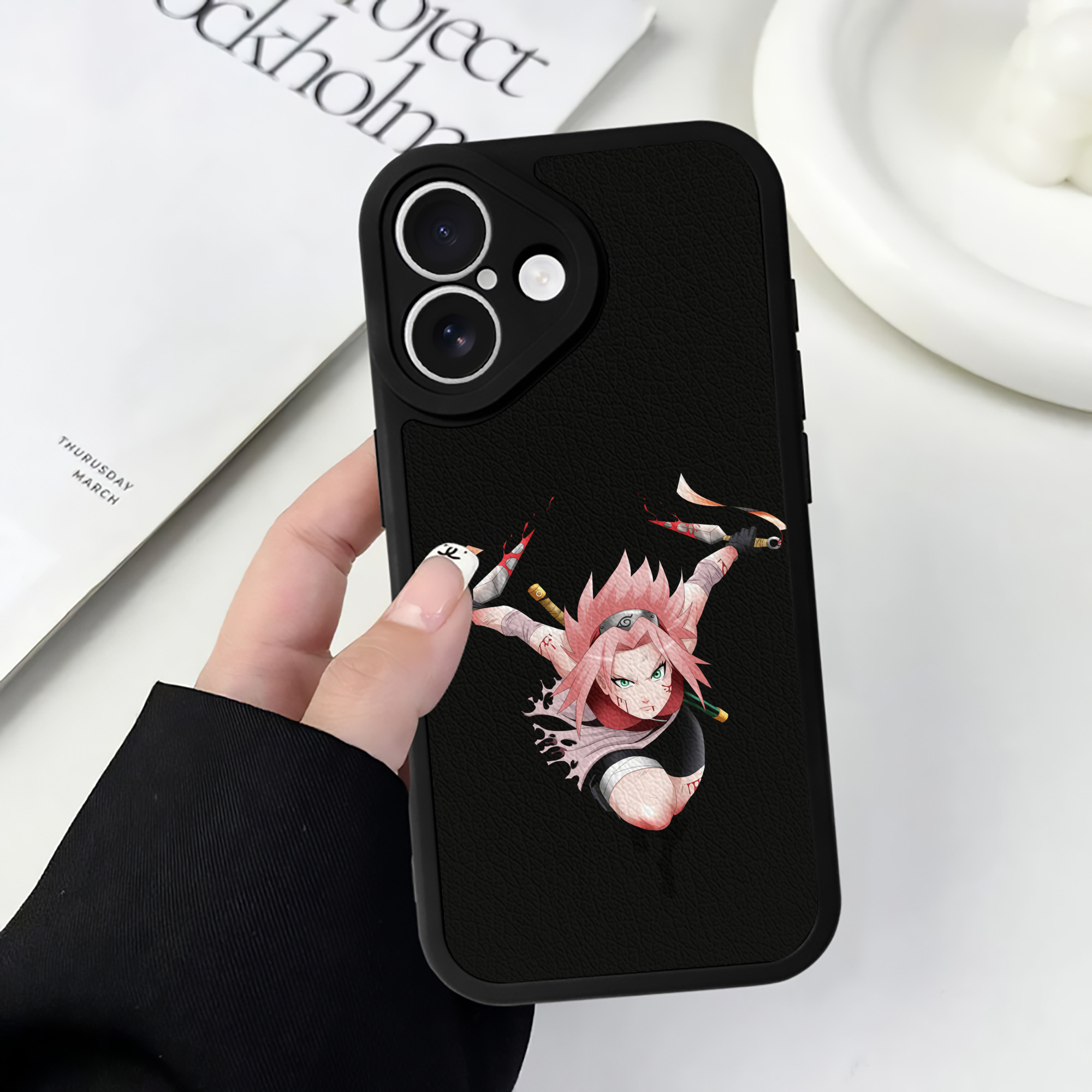 （画像用） NARUTO -ナルト- 春野サクラ Haruno Sakura 【iPhone 16シリーズ対応】シリコンスマホケース（レザー調） 材質：シリコン